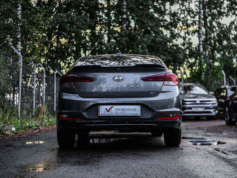Hyundai Elantra 2019 года, 520 000 км - вид 4
