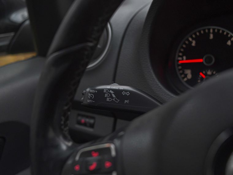 Volkswagen Amarok 2013 года, 319 803 км - вид 6