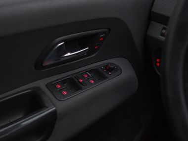 Volkswagen Amarok 2013 года, 319 803 км - вид 11