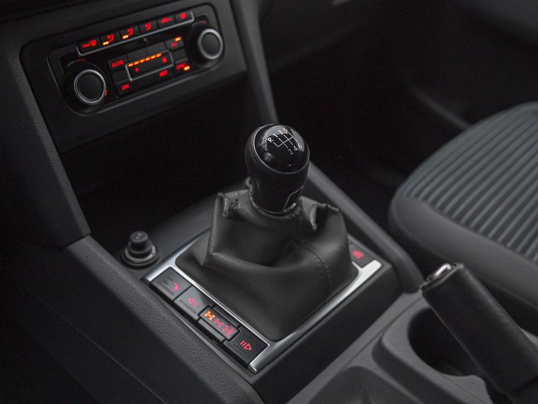 Volkswagen Amarok 2013 года, 319 803 км - вид 10