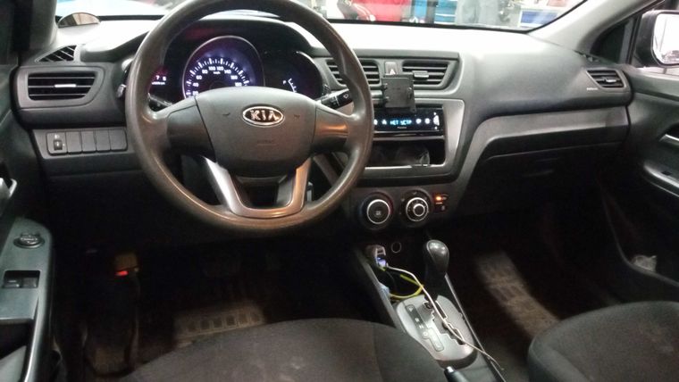 KIA Rio 2012 года, 220 603 км - вид 5