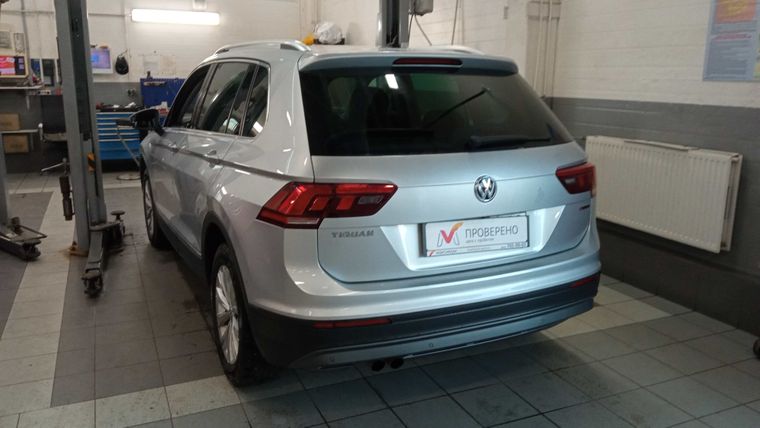 Volkswagen Tiguan 2018 года, 168 394 км - вид 4