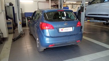 Kia Venga 2014 года, 99 000 км - вид 4