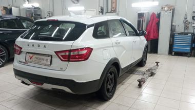 ВАЗ (LADA) Vesta Cross 2018 года, 61 973 км - вид 3