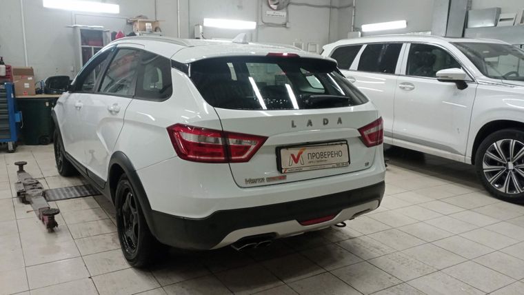 ВАЗ (LADA) Vesta Cross 2018 года, 61 973 км - вид 4