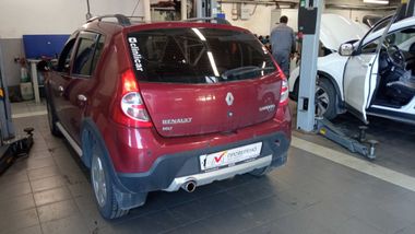 Renault Sandero Stepway 2012 года, 114 000 км - вид 4