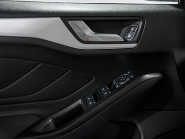Ford Focus 2019 года, 178 659 км - вид 16