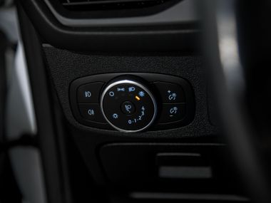 Ford Focus 2019 года, 178 659 км - вид 17