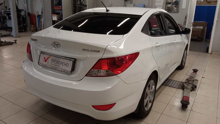 Hyundai Solaris 2013 года, 275 000 км - вид 3