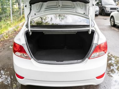 Hyundai Solaris 2013 года, 275 000 км - вид 12