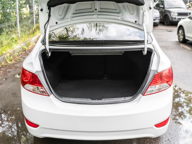 Hyundai Solaris 2013 года, 275 000 км - вид 12