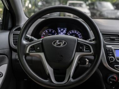 Hyundai Solaris 2013 года, 275 000 км - вид 6