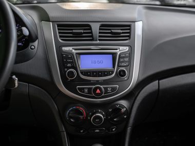 Hyundai Solaris 2013 года, 275 000 км - вид 7