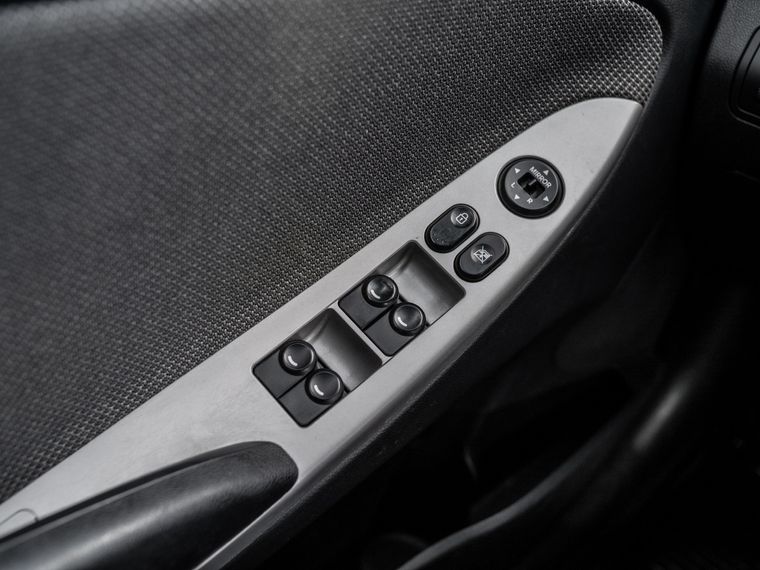 Hyundai Solaris 2013 года, 275 000 км - вид 9