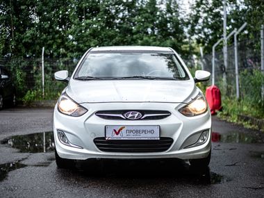 Hyundai Solaris 2013 года, 275 000 км - вид 3