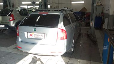 Skoda Octavia 2012 года, 126 541 км - вид 4