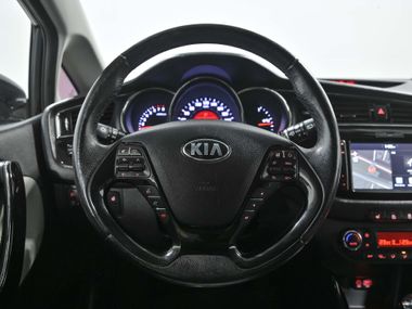 KIA Ceed 2018 года, 122 671 км - вид 9