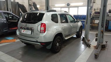 Renault Duster 2013 года, 165 569 км - вид 3