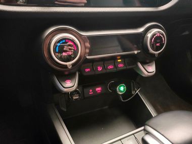 KIA Rio 2020 года, 66 066 км - вид 11