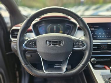 Geely Coolray 2021 года