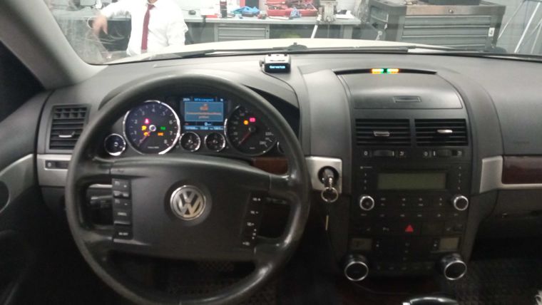 Volkswagen Touareg 2008 года, 197 938 км - вид 6