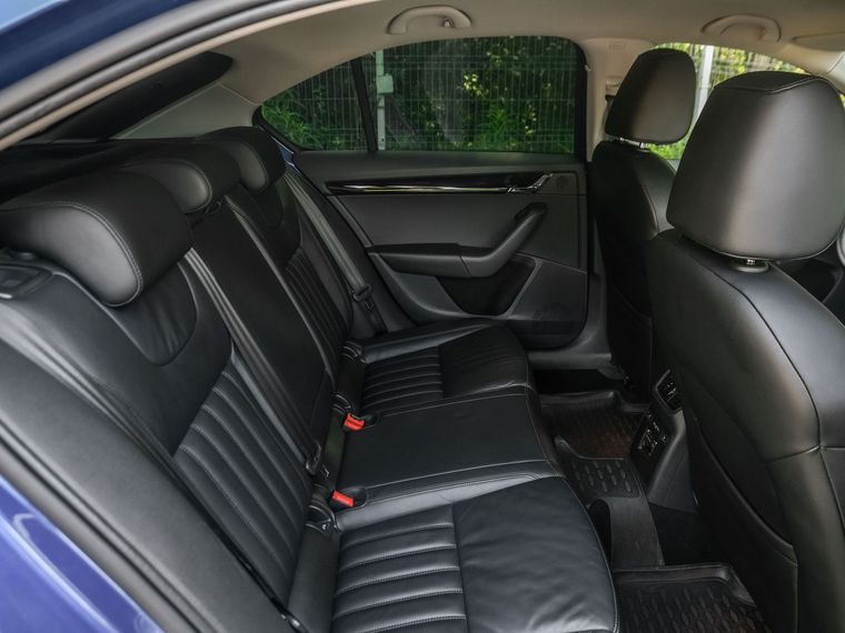 Skoda Octavia 2019 года, 223 615 км - вид 14