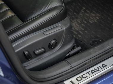 Skoda Octavia 2019 года, 223 615 км - вид 17