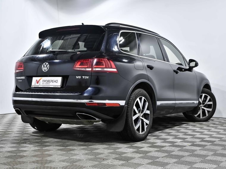 Volkswagen Touareg 2017 года, 171 997 км - вид 5