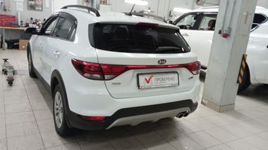 KIA Rio X-Line 2018 года, 83 331 км - вид 3
