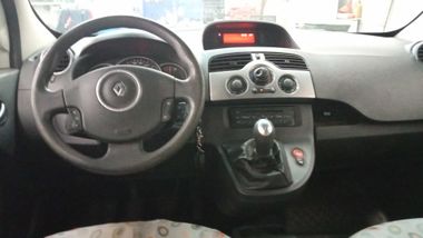 Renault Kangoo 2011 года, 160 435 км - вид 5