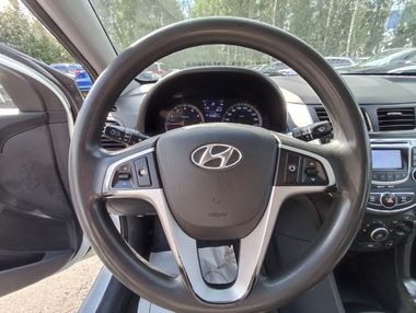 Hyundai Solaris 2012 года, 192 850 км - вид 10