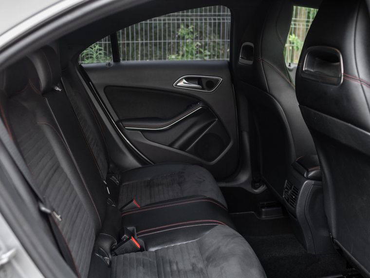 Mercedes-Benz CLA-класс 2015 года, 182 813 км - вид 12