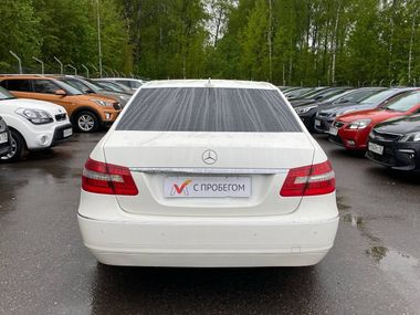 Mercedes-Benz E-класс 2011 года, 279 258 км - вид 5