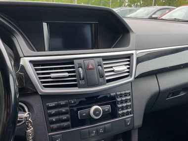 Mercedes-Benz E-класс 2011 года, 279 258 км - вид 11