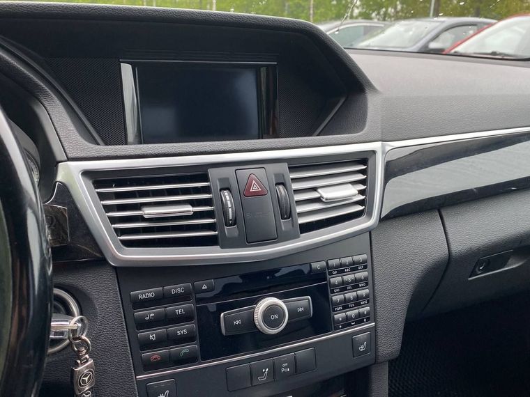 Mercedes-Benz E-класс 2011 года, 279 258 км - вид 11