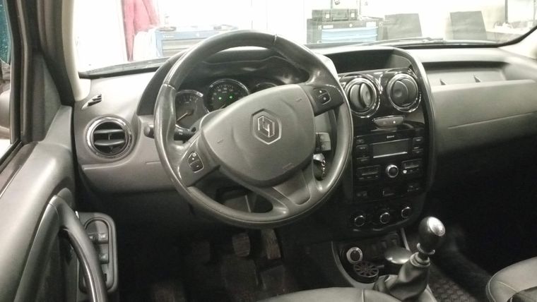 Renault Duster 2017 года, 152 387 км - вид 5