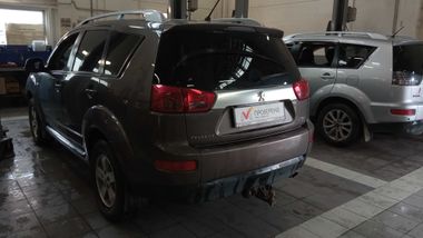 Peugeot 4007 2010 года, 212 445 км - вид 4