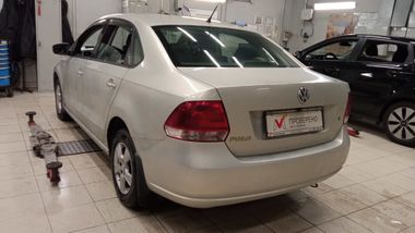 Volkswagen Polo 2011 года, 250 000 км - вид 4