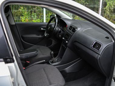 Volkswagen Polo 2011 года, 250 000 км - вид 12