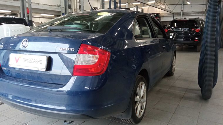 Skoda Rapid 2015 года, 131 418 км - вид 3