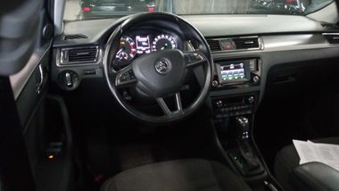 Skoda Rapid 2015 года, 131 418 км - вид 5