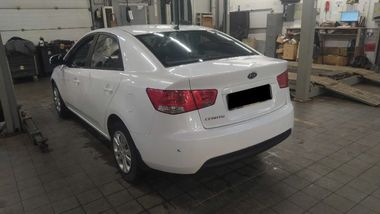 Kia Cerato 2011 года, 222 981 км - вид 4