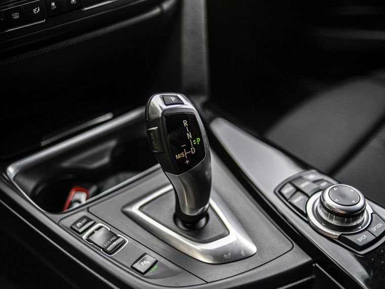 BMW 3 серия 2013 года, 191 008 км - вид 9