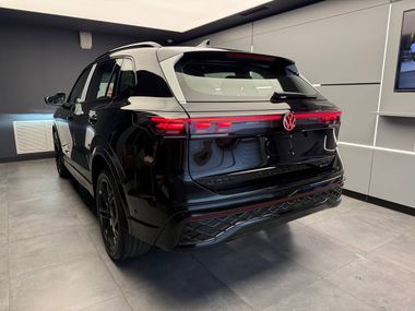 Volkswagen Tiguan L 2025 года, 0 км - вид 4