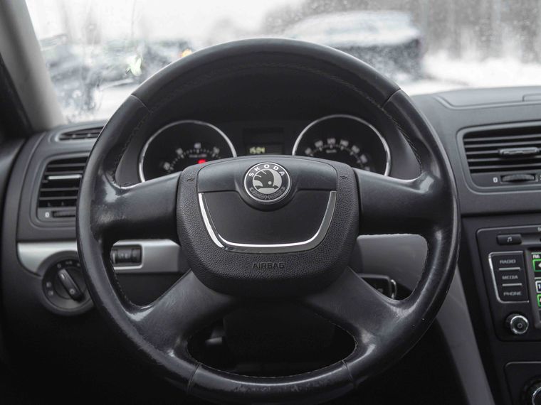 Skoda Yeti 2012 года, 146 819 км - вид 6