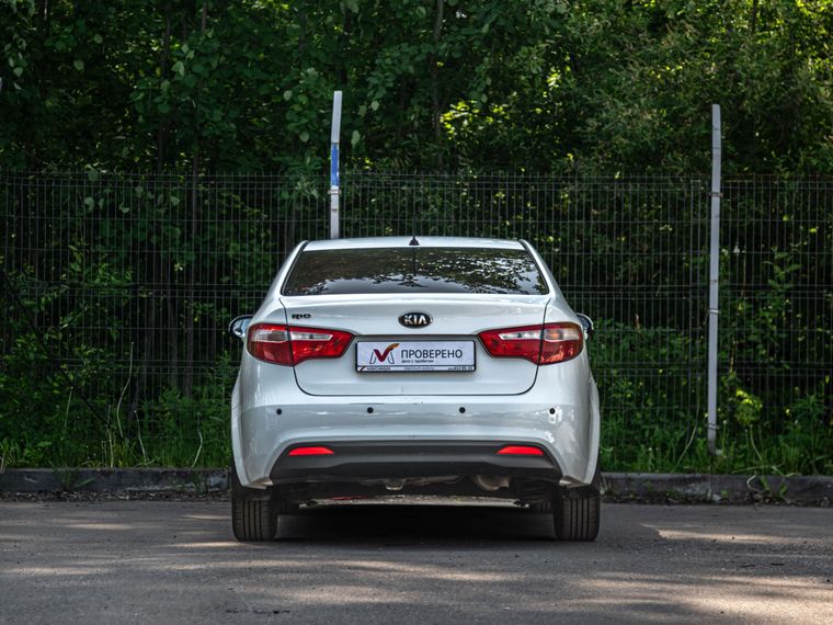Kia Rio 2013 года, 163 269 км - вид 4