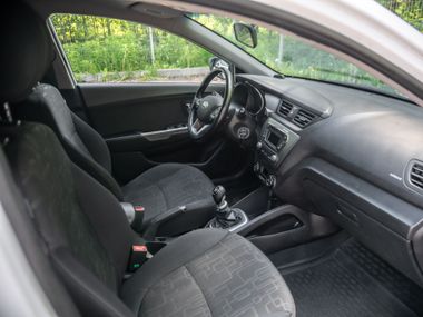 Kia Rio 2013 года, 163 269 км - вид 12