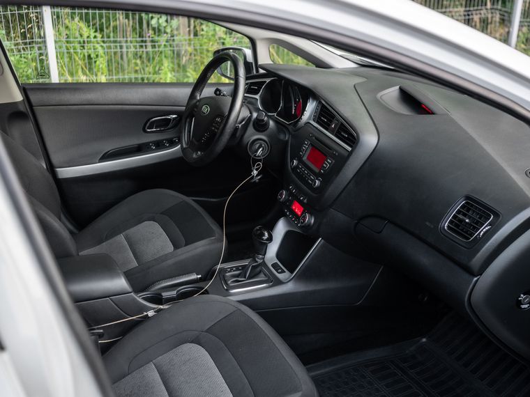 Kia Ceed 2018 года, 145 052 км - вид 12