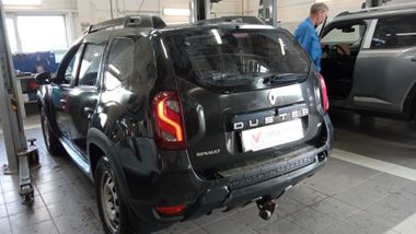 Renault Duster 2018 года, 164 016 км - вид 4
