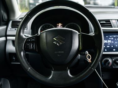 Suzuki Swift 2011 года, 183 000 км - вид 6